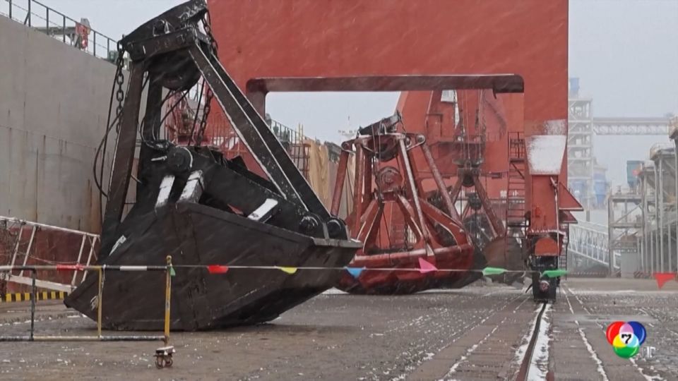 หิมะตกหนัก กระทบการเดินเรือขนส่งสินค้าในจีน