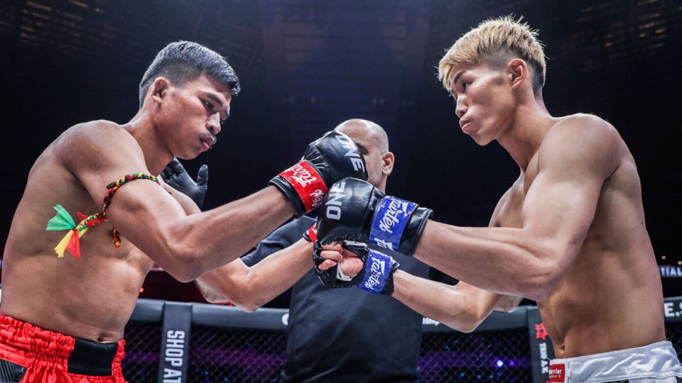 ONE Championship : ซุปเปอร์เล็ก ซุปเปอร์เล็กมวยไทย พร้อมป้องกันเข็มขัดคิกบ็อกซิ่ง ทาอิกิ นาอิโตะ