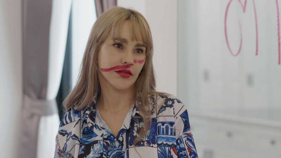  “แหม่ม วิชุดา” โชว์สกิลบทโรคจิตลิปสติกขีดหน้าใน “ลวง” อย่างถึง  เล่าเบื้องหลังกรี๊ดใส่ “กานต์” สะกดคนดูอยู่หมัด