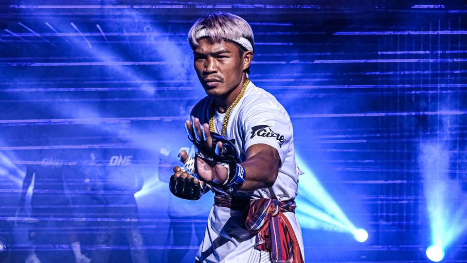 ONE ลุมพินี : ปตท. อภิชาติฟาร์ม เน้นไม่โดนเยอะ พร้อมแลกหมัด กุหลาบดำ สจ.เปี๊ยกอุทัย