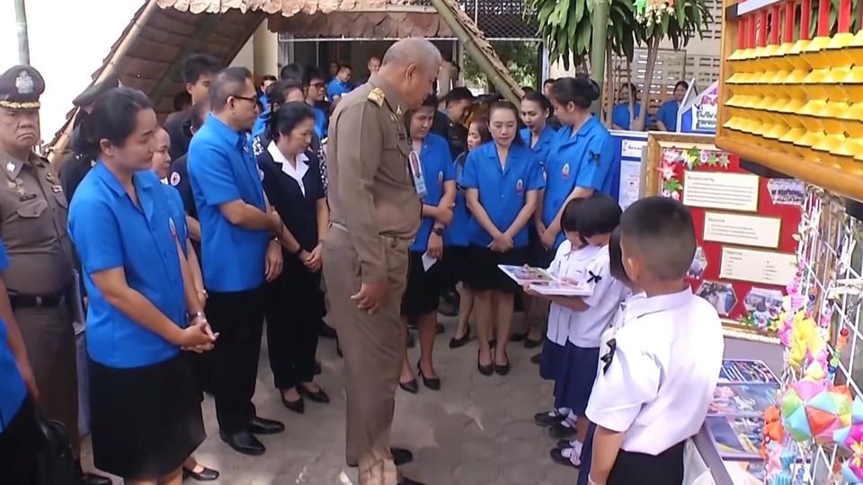 องคมนตรี ตรวจเยี่ยมโรงเรียนราชประชานุเคราะห์ ในพื้นที่จังหวัดลำพูน และเชียงใหม่