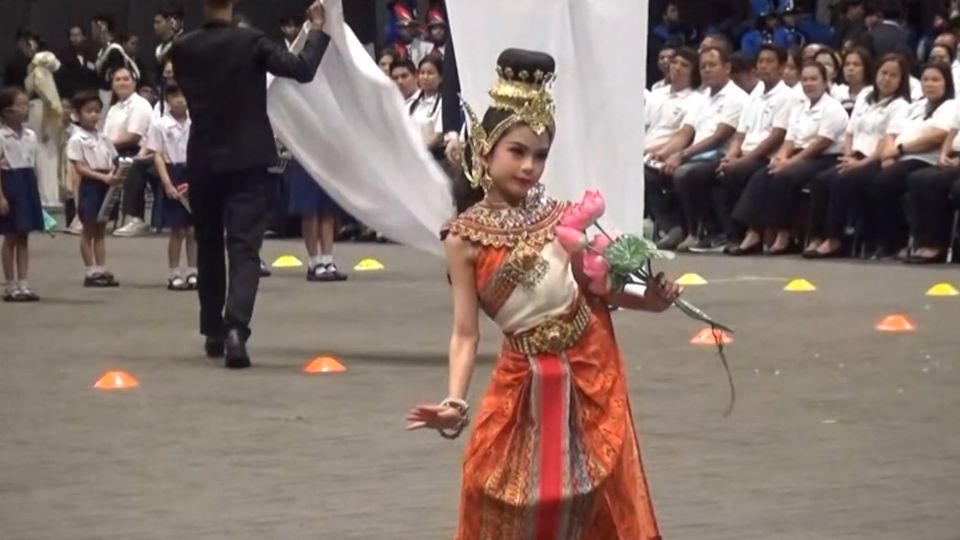พระเจ้าวรวงศ์เธอ พระองค์เจ้าอทิตยาทรกิติคุณ โปรดให้ผู้แทนพระองค์ไปในงานมหกรรมดนตรีเมโลเดียนอนุบาล ครั้งที่ 17