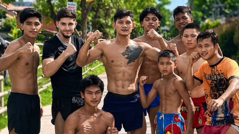 ONE Championship : เสือแบล็ค ท.พราน49 เผยเบื้องหลังสร้างค่ายโอบอุ้มนักมวยรุ่นใหม่