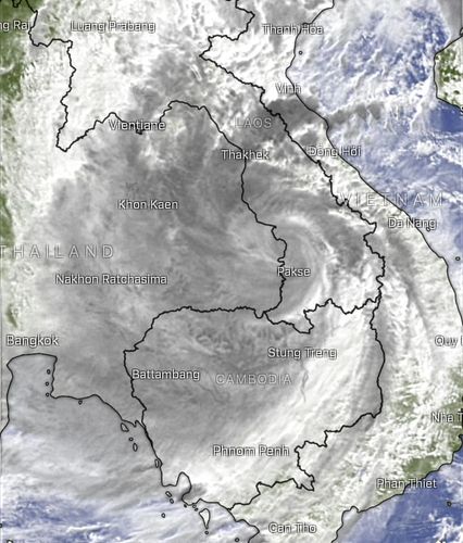 ดร.ธรณ์ เผยภาพดาวเทียม“พายุโนรู” แตะชายแดน อีสานใต้เตรียมรับฝนตก 24 ชม.