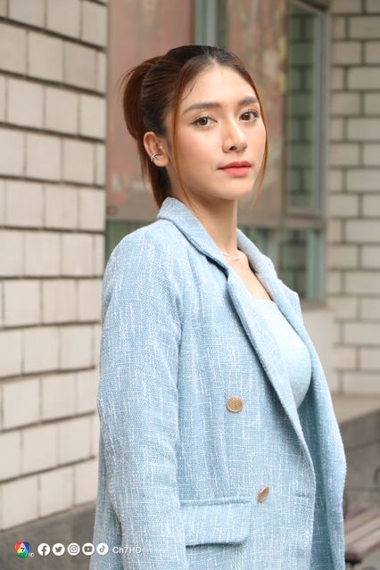 เปิดภาพบวงสรวงละคร สาวใช้ดิลิเวอรี สุดปัง ! เมฆ จุติ - แพรว เฌอมาวีร์ นำทัพนักแสดงร่วมงานพร้อมหน้า