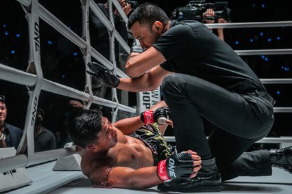 ONE Championship : วัชรินทร์ รัชนิพนธ์ กรรมการไทยคนแรกตัดสินบนเวทีระดับโลก ONE FIGHT NIGHT