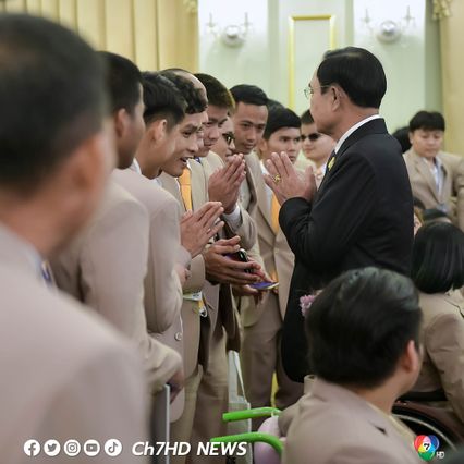 นายกรัฐมนตรี ไม่ขอตอบการเมืองกล่าวเพียงสั้นๆ Nothing