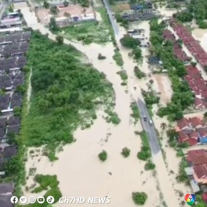 ฝนตกหนักตอลดคืน น้ำท่วมเมืองระยองทะลักเข้าบ้านปชช. 2 อำเภอเสียหาย