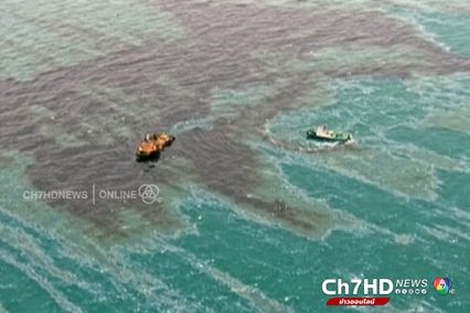 ภาพเก่าเล่าเรื่อง : 27 กรกฎาคม 2556 น้ำมันรั่วลงทะเล จากท่อรับ พีทีทีจีซี มาบตาพุด จ.ระยอง