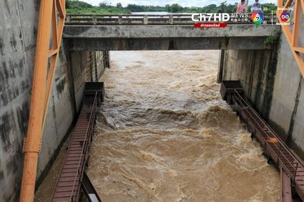 รองนายกฯสมศักดิ์ กลับบ้านเกิดห่วงชาวสุโขทัย ยอมรับสถานการณ์น้ำยังน่าห่วง