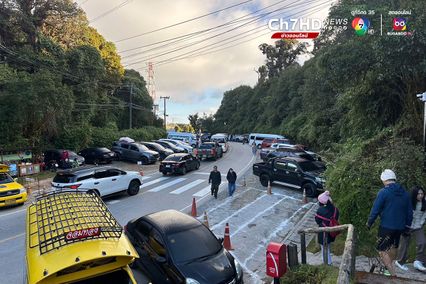 ดอยอินทนนท์รถแน่น การจราจรสาหัส จนท.แนะแวะเที่ยวอุทยานฯ ใกล้เคียง