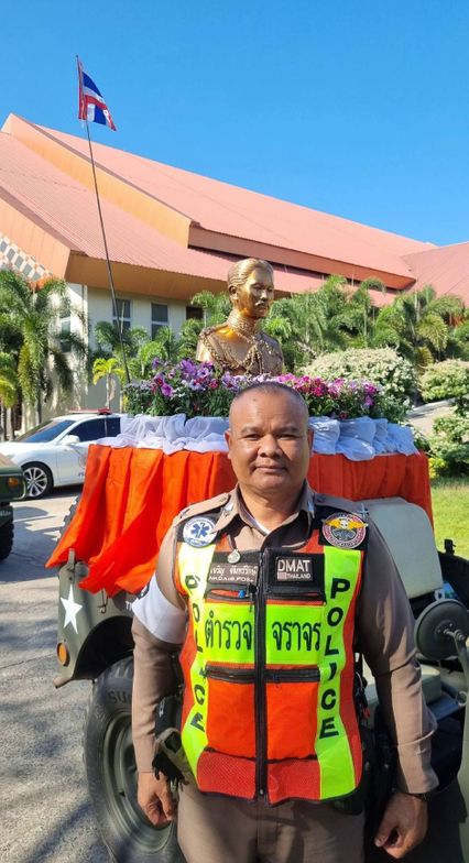 ที่พึ่งของประชาชน! เด็กน้อยทำตังค์หาย สิ่งแรกที่นึกถึงคือตำรวจ "ขอยืมเงิน 10 บาท ได้ไหมครับ"