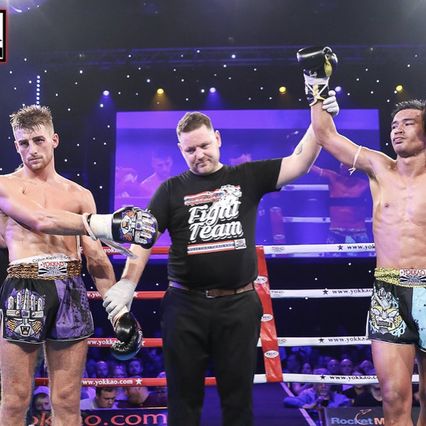 ONE Championship : ซุปเปอร์เล็ก เกียรติหมู่ 9 แอบส่องการฝึกซ้อม โจนาธาน แฮ็กเกอร์ตี