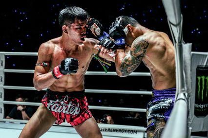 ONE Championship : นักรบ ยอมรับอาวุธ ก้องธรณี หนักจริง ทำพ่ายเจ็บแทบยืนไม่ไหว