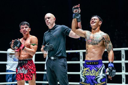 ONE Championship : นักรบ ยอมรับอาวุธ ก้องธรณี หนักจริง ทำพ่ายเจ็บแทบยืนไม่ไหว