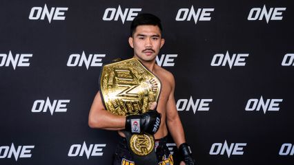 ONE Championship : เอลลิส บาร์โบซา มุ่งมั่นโค่นบัลลังก์ พระจันทร์ฉาย พีเค.แสนชัย