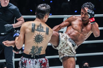 ONE Championship : พระจันทร์ฉาย โชว์เพลงศอก เผด็จศึก เอลลิส รั้งบัลลังก์มวยไทย สุดยิ่งใหญ่
