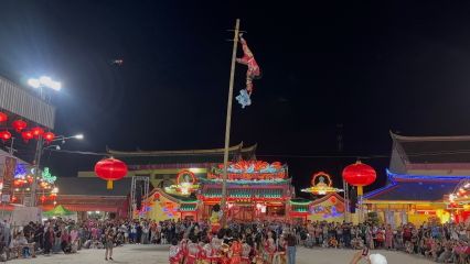 กระตุ้นเศรษฐกิจคึกคัก นักท่องเที่ยวแห่ร่วมเทศกาลปัตตานีอาเซียน “กตัญญูคู่ฟ้า มหาสมโภชเจ้าแม่ลิ้มกอเหนี่ยวปัตตานี ประจำปี 2568”