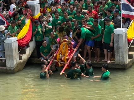 กระตุ้นเศรษฐกิจคึกคัก นักท่องเที่ยวแห่ร่วมเทศกาลปัตตานีอาเซียน “กตัญญูคู่ฟ้า มหาสมโภชเจ้าแม่ลิ้มกอเหนี่ยวปัตตานี ประจำปี 2568”