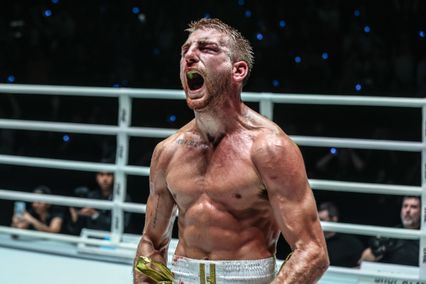 ONE Championship : โจนาธาน แฮ็กเกอร์ตี ประกาศเผด็จศึก เว่ย รุย ภายในยกสอง