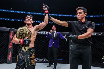 ONE Championship : โจชัว พาซิโอ โล่งอก พลิกนรกชนะทีเคโอ จาร์เร็ด บรูกส์