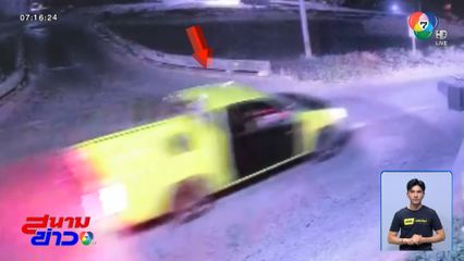 รถกระบะแต่งซิ่ง พุ่งชนแผงแตงโม พังเสียหาย จ.นครราชสีมา