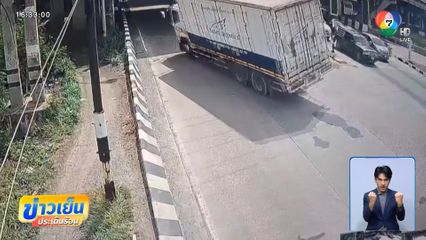 พลิกตะแคง เพราะบรรทุกของหนัก จ.ฉะเชิงเทรา