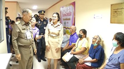 องคมนตรี ตรวจเยี่ยมโรงพยาบาลที่มูลนิธิเทพรัตนเวชชานุกูลให้การสนับสนุน ที่จังหวัดสุรินทร์