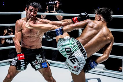 ONE ลุมพินี : ยอดไอคิว อ.พิมลศรี อัดหนักชนะแต้ม บริซ เดลวัล ศึก ONE ลุมพินี 109