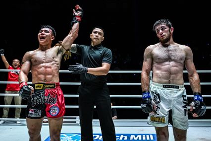 ONE ลุมพินี : วรพล ลูกเจ้าพ่อโรงต้ม ขยี้วงในสยบหมัดรัสเซีย อิลยาส มูซาเอฟ ในศึก ONE ลุมพินี 110