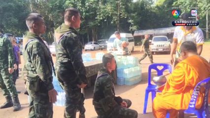 สร้างขวัญกำลังใจ ! พลวงพ่อมอบ “ตะกรุด” ให้ทหารถึงปราสาทตาเมือนธม