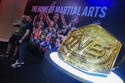 ONE Championship : "บิ๊กปลาย" เผย ONE หนุนเศรษฐกิจไทย 1.6 หมื่นล้าน ย้ำเป็นยูนิคอร์นสายสปอร์ตเอนเตอร์เทนเมนต์รายแรกของไทย