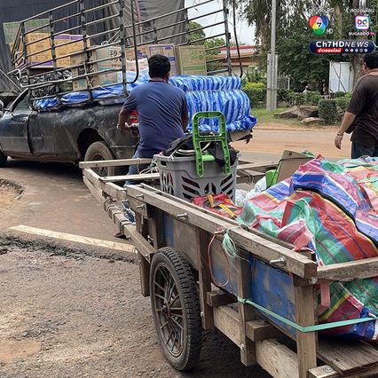 “ด่านช่องจอม” คึกคัก แห่เข้ากัมพูชา ก่อนปิดด่าน 2 วัน