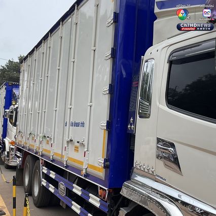 “ด่านช่องจอม” คึกคัก แห่เข้ากัมพูชา ก่อนปิดด่าน 2 วัน