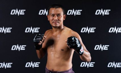 ONE ลุมพินี : เสกสรร อ.ขวัญเมือง โชว์ฟิต พร้อมฉะ เมืองไทย พีเค.แสนชัย ภาค 5 ศึก ONE ลุมพินี 114