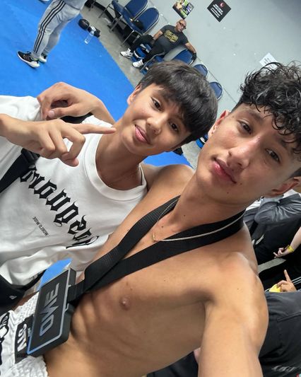 ONE ลุมพินี : ยูนิส อานาน เผยพี่ นาบิล อานาน ติวเทคนิคพิเศษ เตรียมใช้ไฟต์เปิดตัว