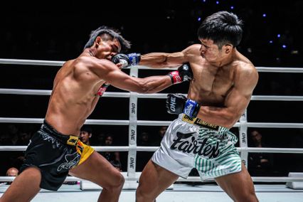 ONE ลุมพินี : ยอดเหล็กเพชร อ.อัจฉริยะ น็อก ดอนคิงส์ โยธารักษ์มวยไทย ยกแรกศึก ONE ลุมพินี 113