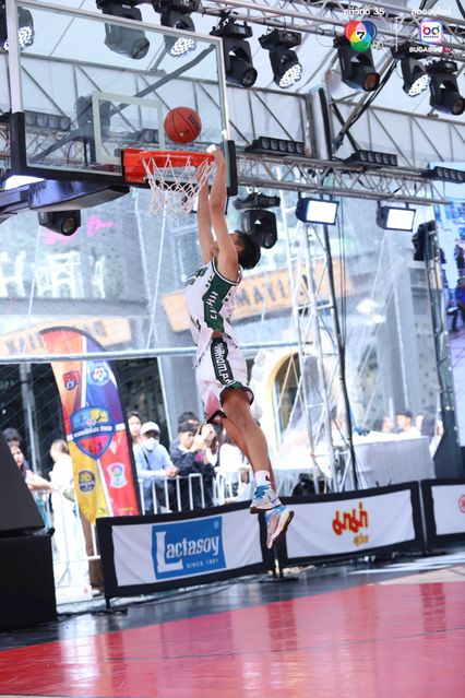 ภาพ SLAM DUNK CONTEST การแข่งขันบาสเกตบอล 3x3 นักเรียนชาย แชมป์กีฬา 7HD 2025