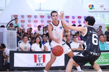 ภาพการแข่งขันบาสเกตบอล 3x3 คู่พิเศษ ในการแข่งขันบาสเกตบอล 3x3 นักเรียนชาย แชมป์กีฬา 7HD 2025