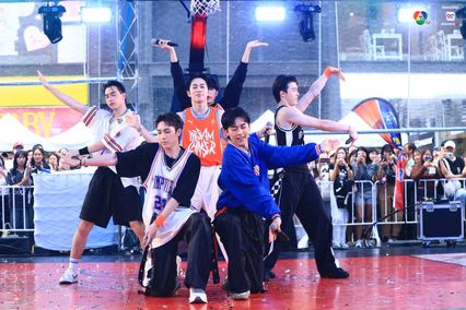 ภาพการแสดงจากวง PROXIE ในการแข่งขันบาสเกตบอล 3x3 นักเรียนชาย แชมป์กีฬา 7HD 2025