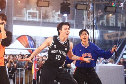 ภาพการแสดงจากวง PROXIE ในการแข่งขันบาสเกตบอล 3x3 นักเรียนชาย แชมป์กีฬา 7HD 2025