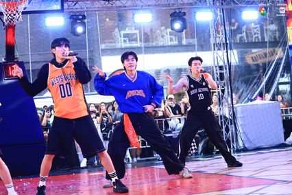 ภาพการแสดงจากวง PROXIE ในการแข่งขันบาสเกตบอล 3x3 นักเรียนชาย แชมป์กีฬา 7HD 2025