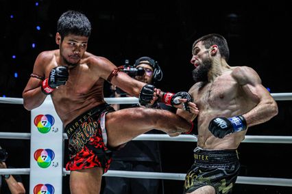 ONE ลุมพินี : เมืองไทย พีเค.แสนชัย เชื่อดวล เสกสรร อ.ขวัญเมือง เวอร์ชันนวมเล็ก ไม่จบแบบเดิม