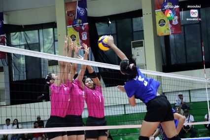 ประมวลภาพ วอลเลย์บอล แชมป์กีฬา 7HD 2025 : เทศบาล 3 วัดไชนาวาส 3-0 กาญจนาภิเษกวิทยาลัย กระบี่