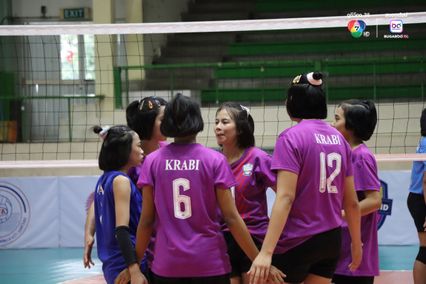 ประมวลภาพ วอลเลย์บอล แชมป์กีฬา 7HD 2025 : เทศบาล 1 (เอ็งเสียงสามัคคี) 0-3 กาญจนาภิเษกวิทยาลัย กระบี่