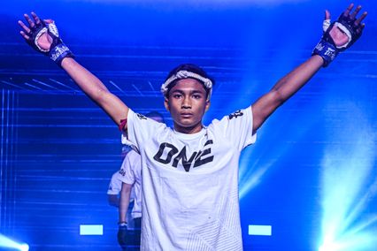 ONE ลุมพินี : อดัม ส.เดชะพันธ์ เชื่อมั่นย้ำชัย เพชรสาม ไม่ต้องลุ้นใบคะแนน