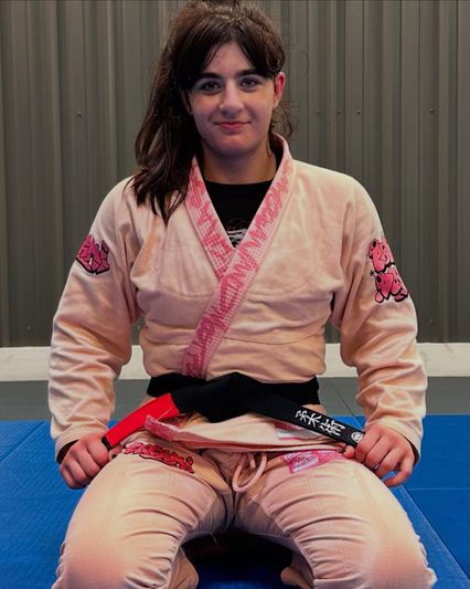 ONE Championship : ONE เซ็นสัญญา เฮเลนา เครวาร์ สาวน้อยมหัศจรรย์ วัย 18 ปี