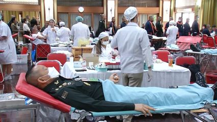 ข้าราชบริพารหน่วยราชการในพระองค์ ร่วมบริจาคโลหิตถวายเป็นพระราชกุศลแด่พระบาทสมเด็จพระเจ้าอยู่หัว เนื่องในโอกาสวันเฉลิมพระชนมพรรษา