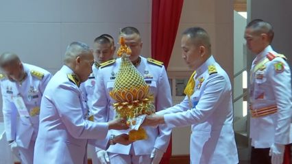 พระบาทสมเด็จพระเจ้าอยู่หัว ทรงพระกรุณาโปรดเกล้าโปรดกระหม่อมให้ ราชเลขานุการในพระองค์พระบาทสมเด็จพระเจ้าอยู่หัว ออกรับเครื่องราชสักการะถวายพระพรชัยมงคลและพานพุ่ม เนื่องในโอกาสวันเฉลิมพระชนมพรรษา 28 กรกฎาคม 2568