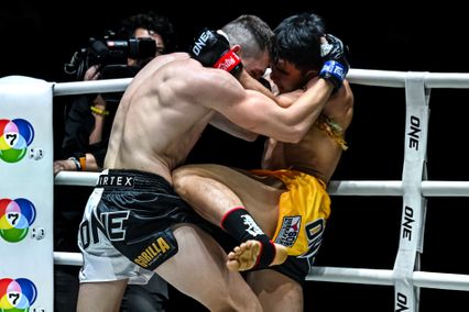 ONE ลุมพินี : วรพล ลูกเจ้าพ่อโรงต้ม ลุยบดย้ำชัย โซเนอร์ เซน ศึก ONE ลุมพินี 118